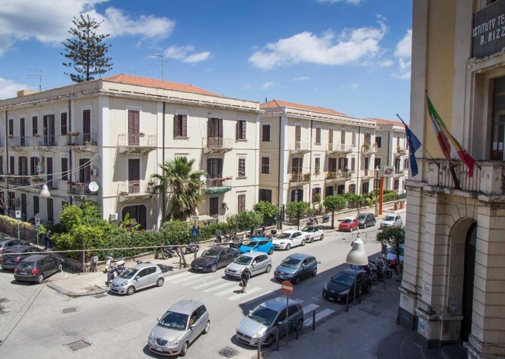 Casa Vacanze L'Altra Diaz シラクーサ エクステリア 写真